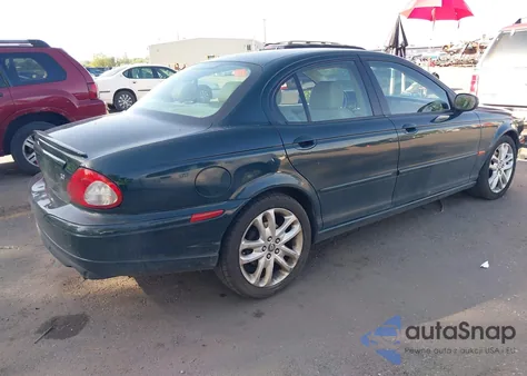 2004 Jaguar X-Type 3.0 z USA, uszkodzony, nr VIN SAJEA51C24WD93869